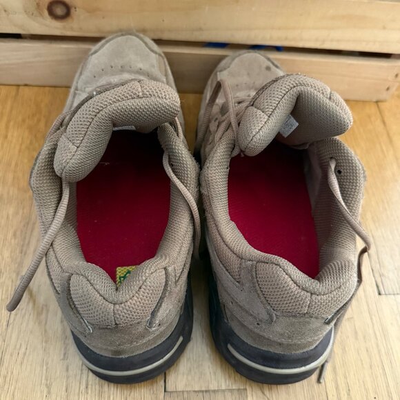 Vionic Size 11 Brown Suede Leather Low Top Performance Comfort Walking Shoes - Picture 12 of 16